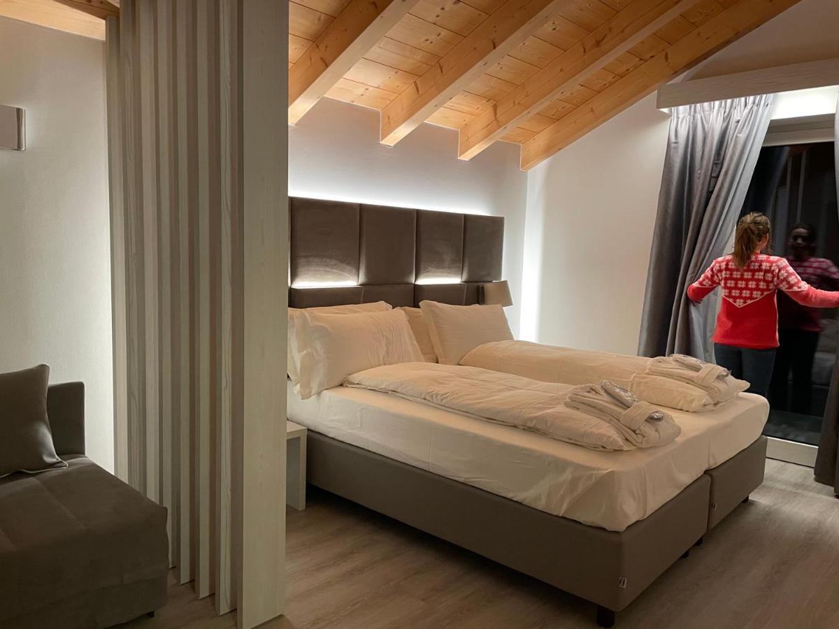 Rosensuite La Residenza Del Rosengarten ピンツォーロ エクステリア 写真