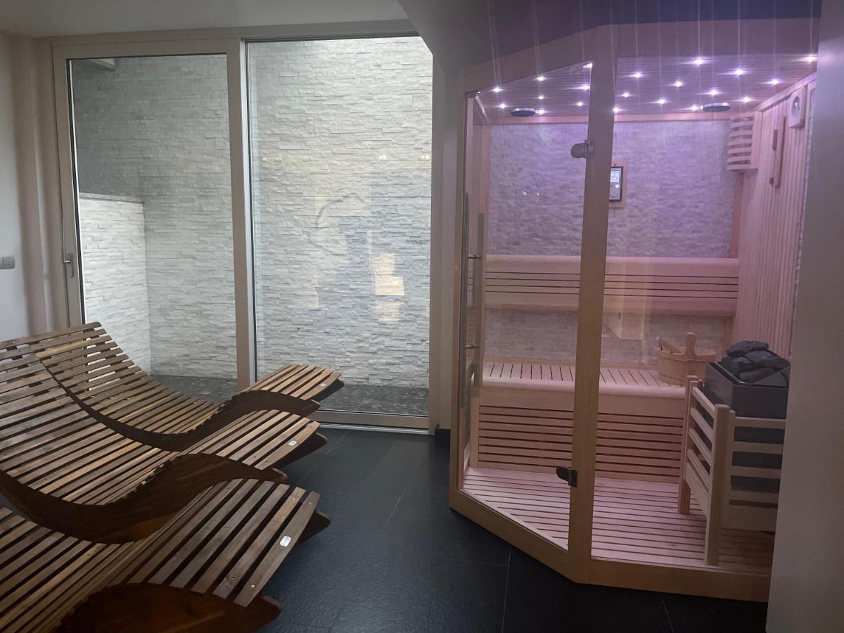Rosensuite La Residenza Del Rosengarten ピンツォーロ エクステリア 写真